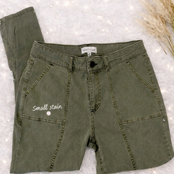 𝓞𝓵𝓲𝓿𝓲𝓪’𝓼 𝓔𝓯𝓯𝓸𝓻𝓽𝓵𝓮𝓼𝓼 𝓢𝓽𝔂𝓵𝓮
𝓖𝓲𝓫𝓼𝓸𝓷 𝓛𝓪𝓽𝓲𝓶𝓮𝓻 𝓞𝓵𝓲𝓿𝓮 𝓢𝓴𝓲𝓷𝓷𝔂 𝓙𝓮𝓪𝓷𝓼
𝓢𝓲𝔃𝓮 10 - Picture 2 of 5